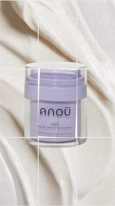 It’s hydrating, lightweight, soothes your skin and can be used all year round! It’s Arō - our bestselling barrier repair moisturiser 💦 For all genders, ages and truly the only moisturiser you’ll ever need 💟 #barrierrepair #moisturiser #indianskincare #indianbrand #facecream